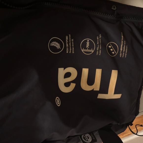 Aritzia Super Puff Jacket S - Picture 5 of 5